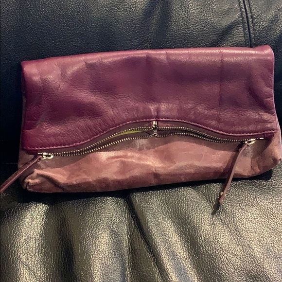 Kenneth Cole Reaction Clutch - Picture 1 of 8
